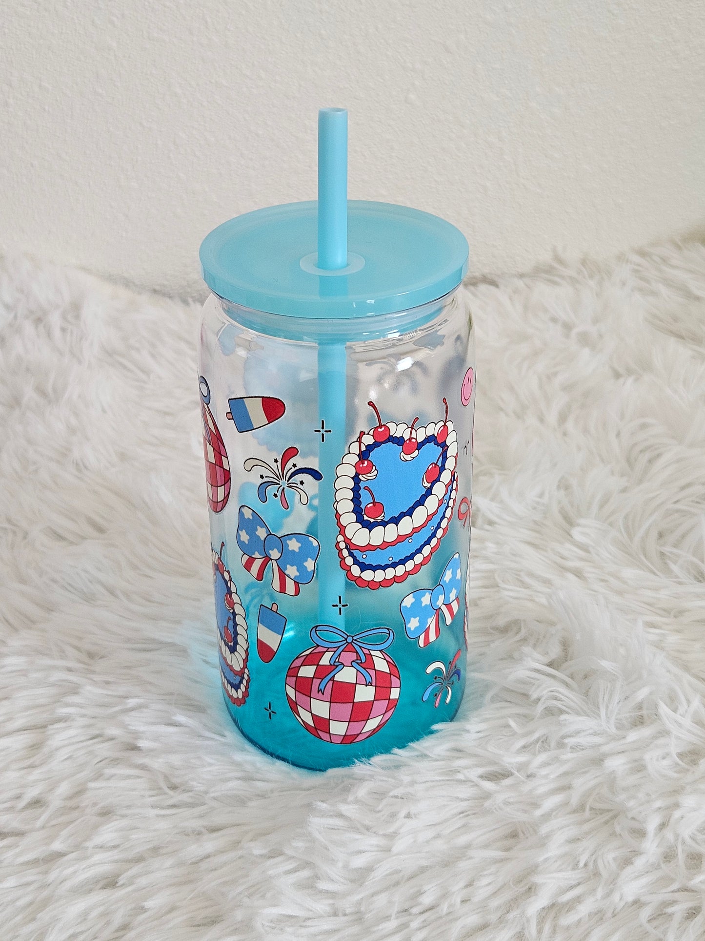 4th of July ombre plastic cup with lid and plastic straw